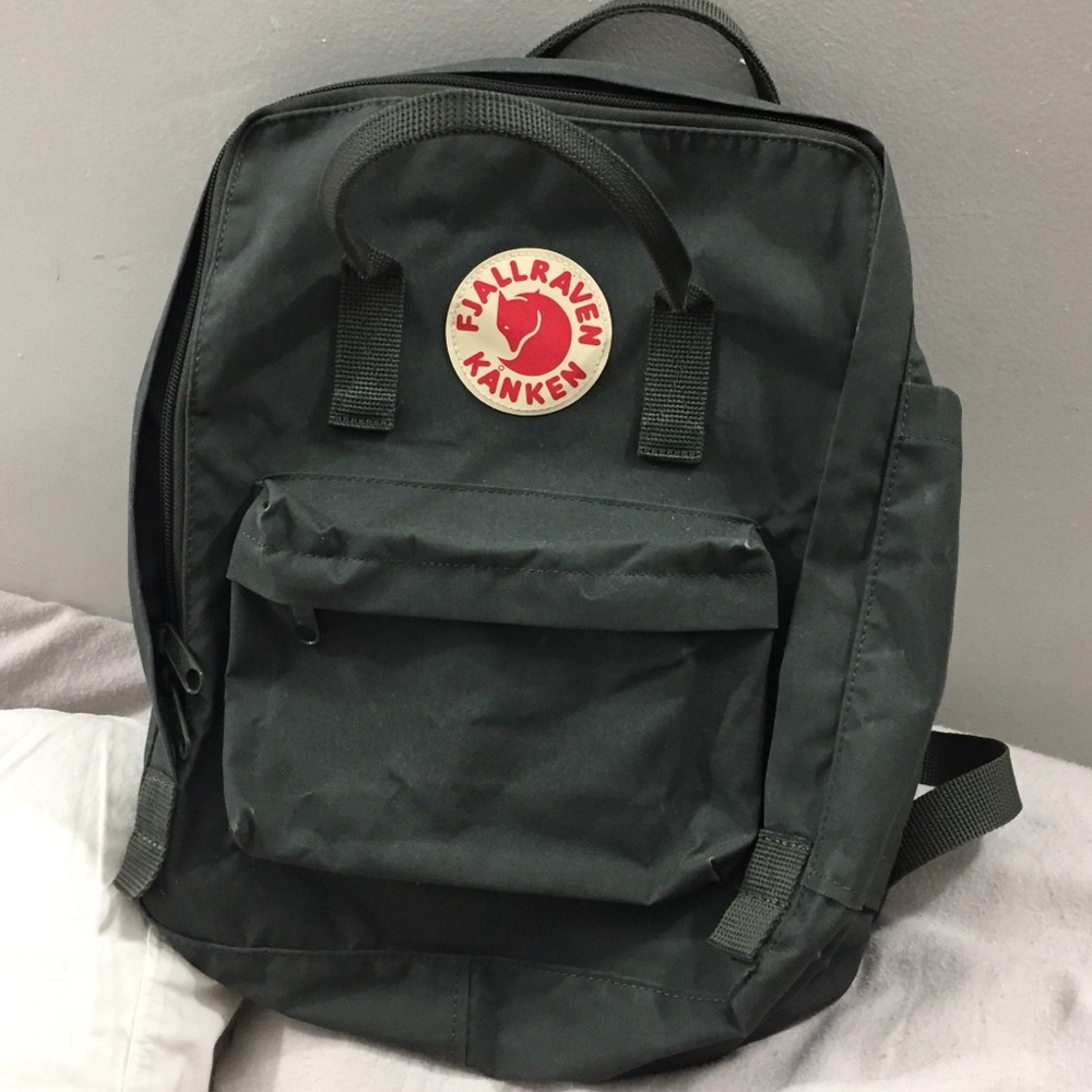 Fjallraven Kanken classic size